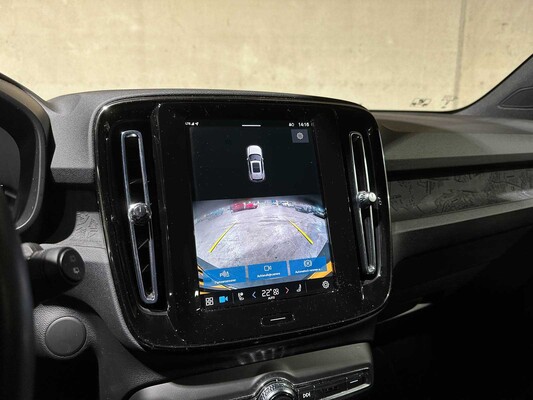 Volvo XC40 Recharge Core 70 kWh 231hp 2022 (Original-NL + 1st Owner), R-491-BZ