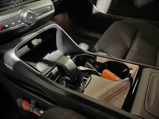 Volvo XC40 Recharge Core 70 kWh 231hp 2022 (Original-NL + 1st Owner), R-491-BZ