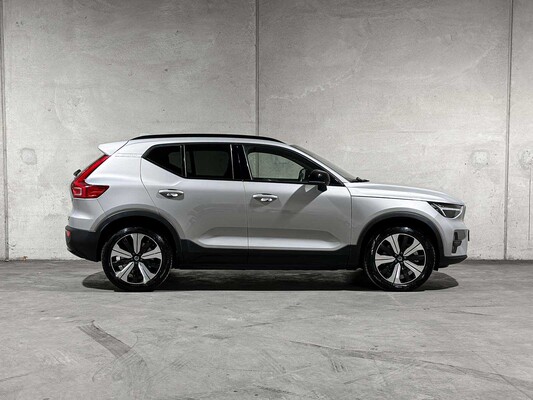 Volvo XC40 Recharge Core 70 kWh 231hp 2022 (Original-NL + 1st Owner), R-491-BZ