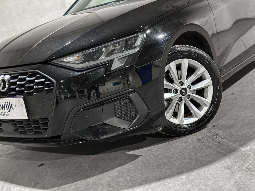 Audi A3 Saloon 35 TFSI Pro Line 150hp 2023 (Original-NL + 1st Owner), X-645-JF