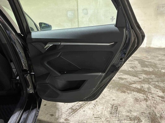 Audi A3 Saloon 35 TFSI Pro Line 150hp 2023 (Original-NL + 1st Owner), X-645-JF