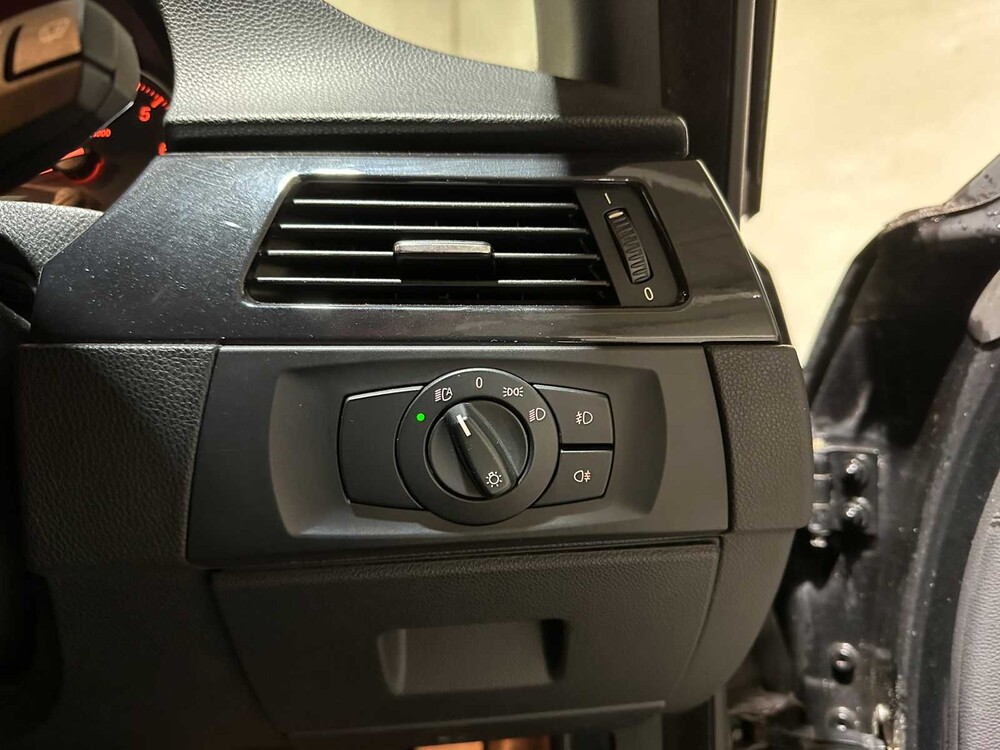 BMW 320i Convertible 170hp 2009 3-Series E93, XK-462-D