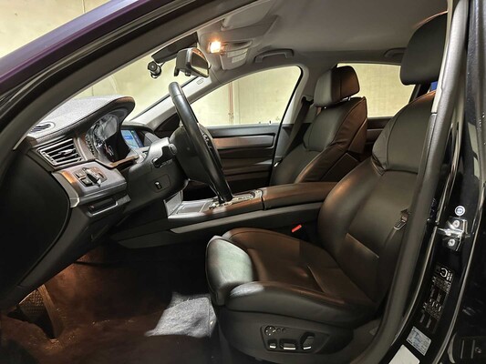 BMW 750i 4.4 V8 409hp 2009 F01 7-series, GSV-72-V Youngtimer
