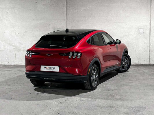 Ford Mustang Mach-E RWD 75 kWh 269hp 2021 (Original-NL + 1st Owner), N-382-TV