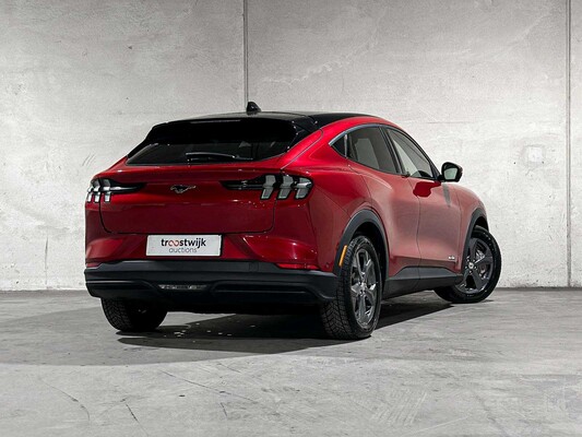 Ford Mustang Mach-E RWD 75 kWh 269hp 2021 (Original-NL + 1st Owner), N-382-TV