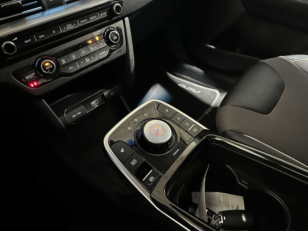 Kia e-Niro DynamicLine 64 kWh 204hp 2020 (Original-NL + 1st owner), J-072-TK