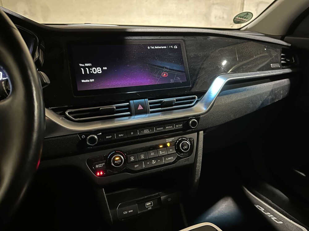 Kia e-Niro DynamicLine 64 kWh 204hp 2020 (Original-NL + 1st owner), J-072-TK