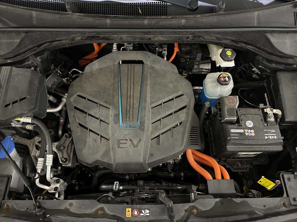 Kia e-Niro DynamicLine 64 kWh 204hp 2020 (Original-NL + 1st owner), J-072-TK