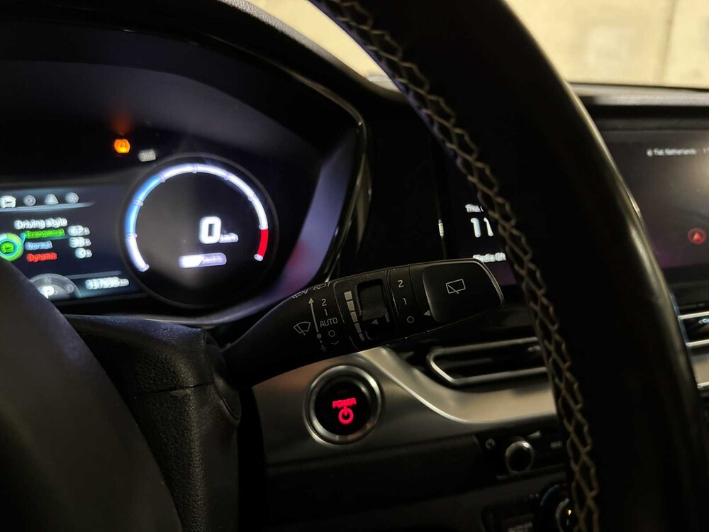 Kia e-Niro DynamicLine 64 kWh 204pk 2020 (Origineel-NL + 1e eigenaar), J-072-TK