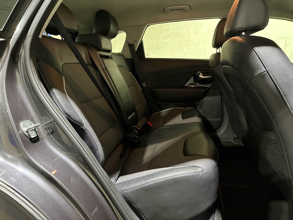 Kia e-Niro DynamicLine 64 kWh 204hp 2020 (Original-NL + 1st owner), J-072-TK