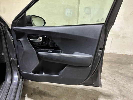 Kia e-Niro DynamicLine 64 kWh 204hp 2020 (Original-NL + 1st owner), J-072-TK