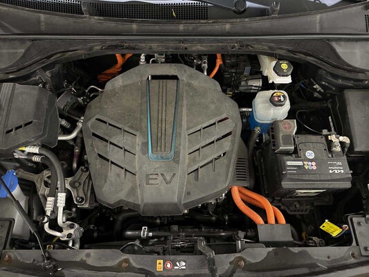 Kia e-Niro DynamicLine 64 kWh 204hp 2020 (Original-NL + 1st owner), J-072-TK