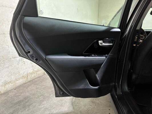 Kia e-Niro DynamicLine 64 kWh 204hp 2020 (Original-NL + 1st owner), J-072-TK