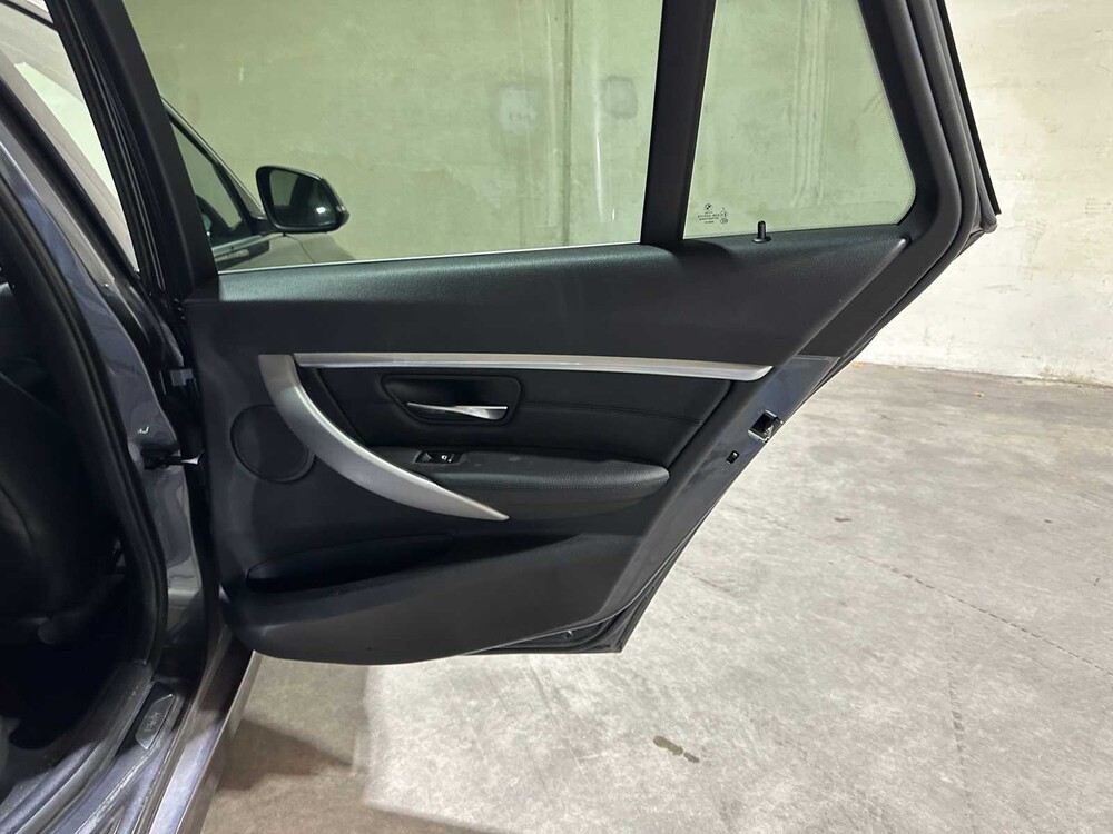 BMW 320d EDE Luxury 163hp 2015 (Original-NL) 3-series Touring F31, HG-460-P