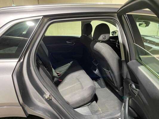 Audi e-tron 50 Quattro Launch Edition 71 kWh 313hp 2020 (Original-NL & 1st Owner), J-980-HF