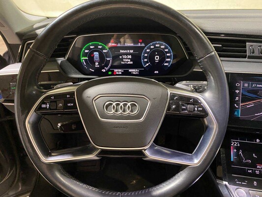 Audi e-tron 50 Quattro Launch Edition 71 kWh 313hp 2020 (Original-NL & 1st Owner), J-980-HF