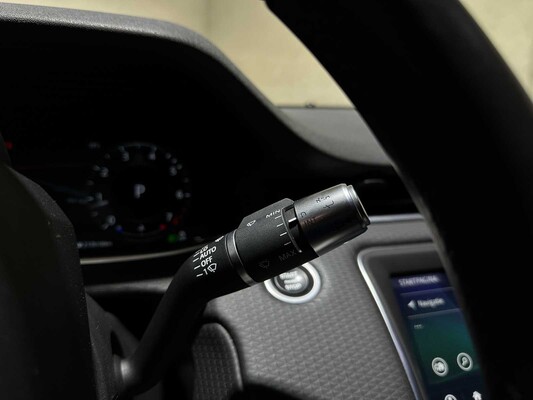 Land Rover Range Rover Evoque 2.0 P200 AWD R-Dynamic 200hp 2019, L-511-FF