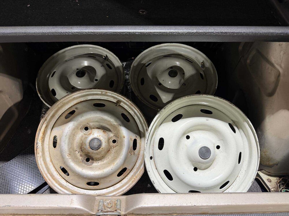 Citroen Visa 2-cyl 0.7 32hp 1984, J-692-DP