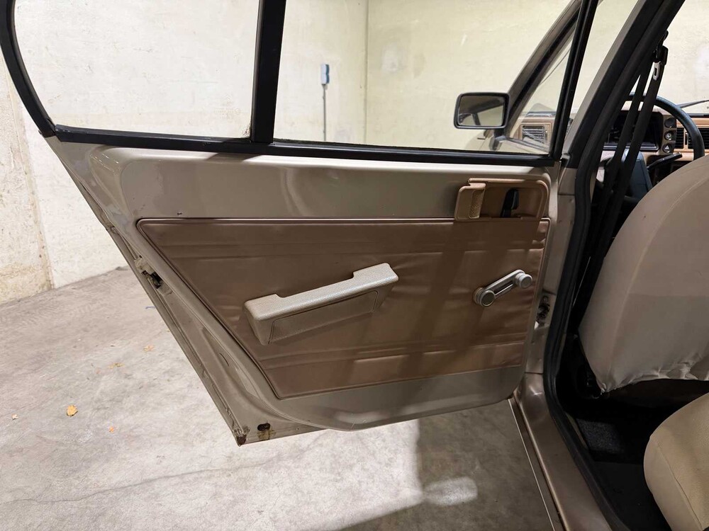 Citroen Visa 2-cyl 0.7 32hp 1984, J-692-DP