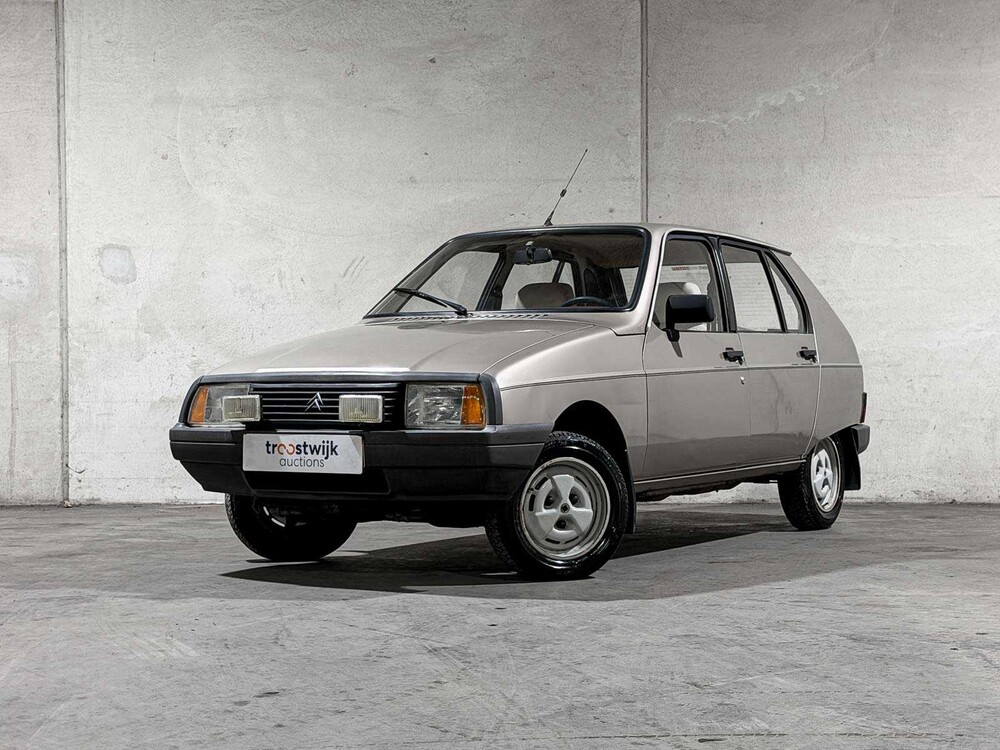 Citroen Visa 2-cyl 0.7 32pk 1984, J-692-DP
