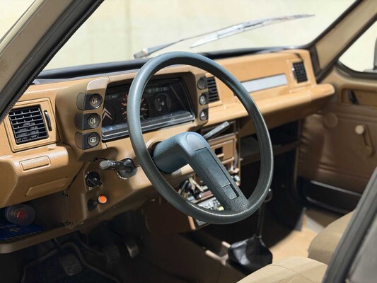 Citroen Visa 2-cyl 0.7 32hp 1984, J-692-DP