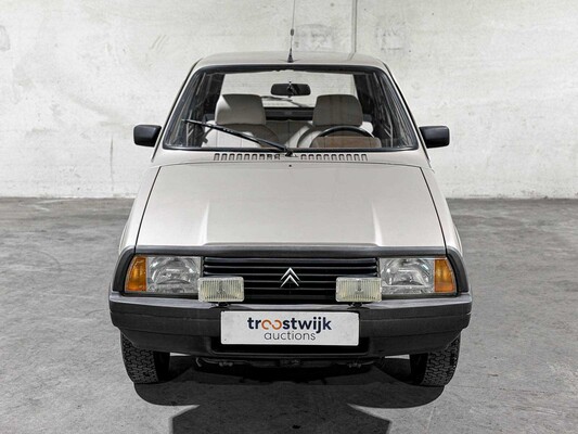 Citroen Visa 2-cyl 0.7 32pk 1984, J-692-DP