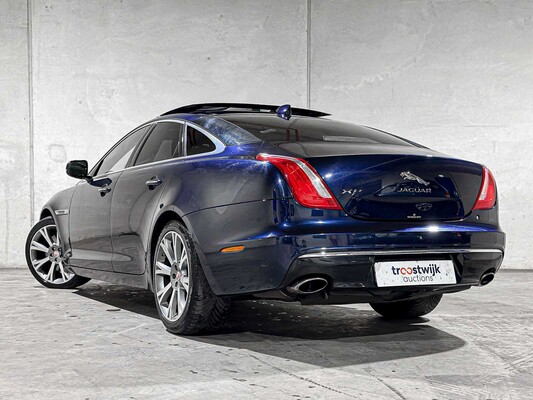 Jaguar XJ 3.0 D Premium Luxury 300hp 2016, RV-612-X