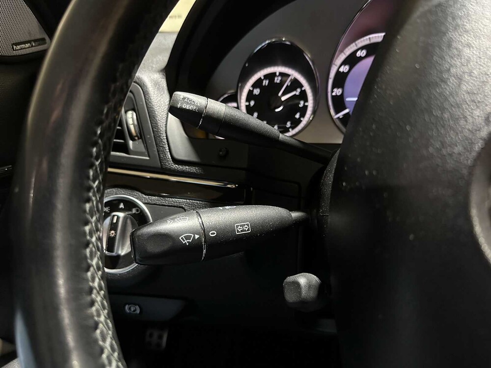 Mercedes-Benz E550 AMG Cabriolet Elegance 5.5 V8 387hp 2011 E-Class, NL-962-T