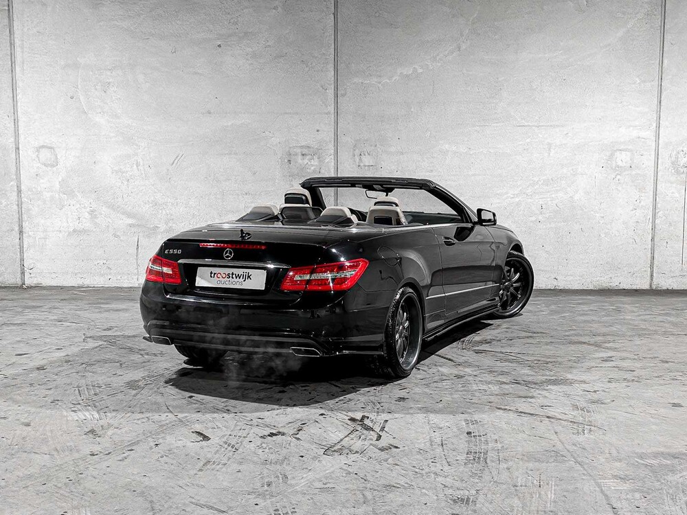 Mercedes-Benz E550 AMG Cabriolet Elegance 5.5 V8 387hp 2011 E-Class, NL-962-T