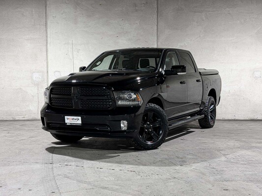 Luxury, sports and classic cars in Tiel