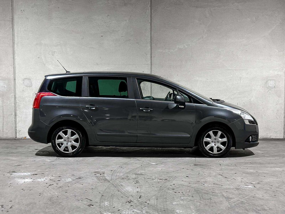 Peugeot 5008 1.6 VTi Active 5p. 120hp 2012, 77-TLK-4