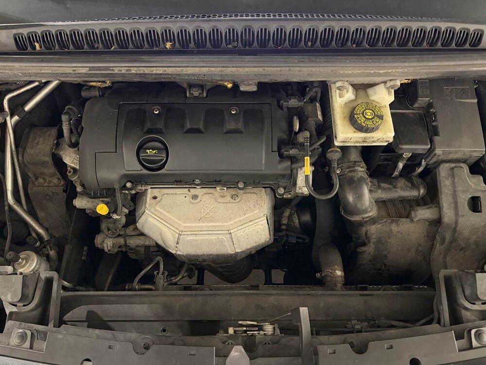 Peugeot 5008 1.6 VTi Active 5p. 120hp 2012, 77-TLK-4