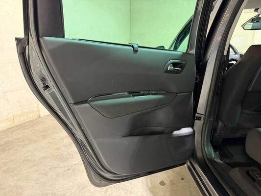 Peugeot 5008 1.6 VTi Active 5p. 120hp 2012, 77-TLK-4