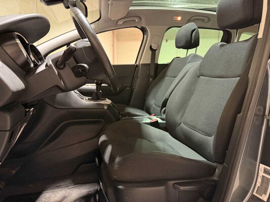 Peugeot 5008 1.6 VTi Active 5p. 120hp 2012, 77-TLK-4