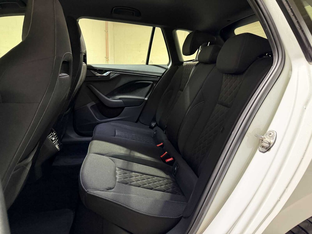 Skoda Kamiq 1.5 TSI ACT Sport Business 150hp 2021 Automatic (Original-NL), R-487-GS