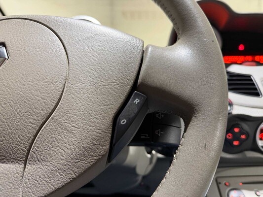 Renault Twingo 1.2-16V Initiale 76hp 2008, 83-ZR-JS