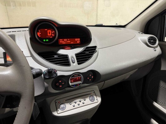 Renault Twingo 1.2-16V Initiale 76hp 2008, 83-ZR-JS