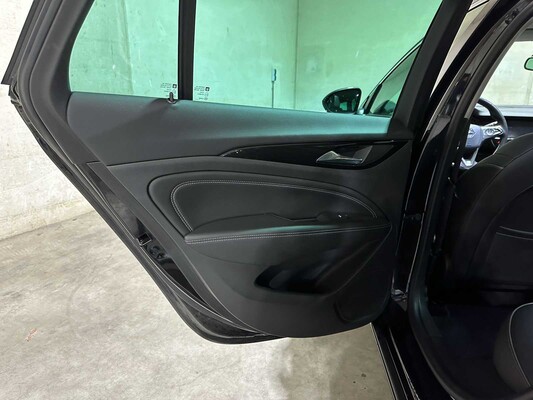 Opel Insignia Sports Tourer 1.6 CDTI EcoTec Innovation 136hp 2018, RR-215-N