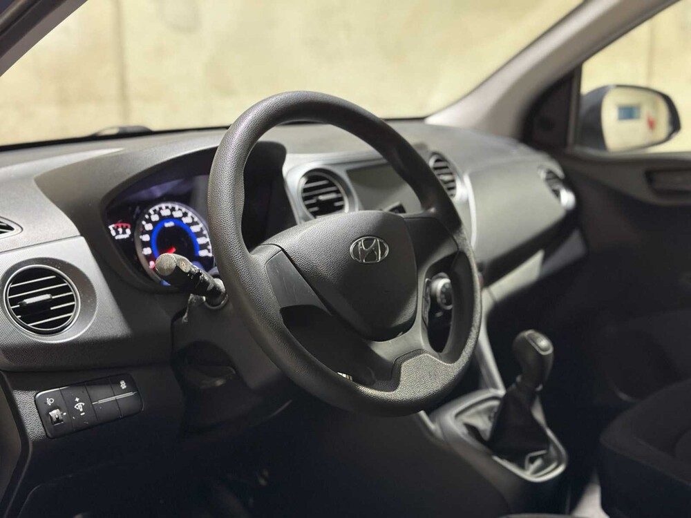 Hyundai i10 1.0i i-Drive 67hp 2018, RL-372-K