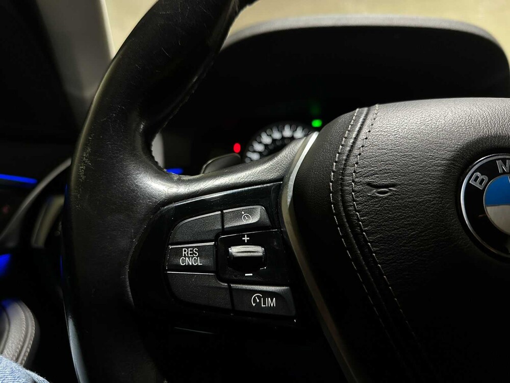 BMW 520i Touring High Executive Sport-Line 5-Series 184hp 2019, XG-208-V