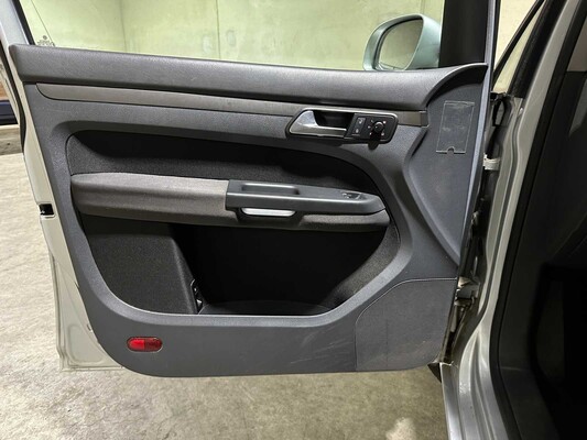 Volkswagen Touran 1.4 TSI Optive DSG 140hp 2007, 59-TR-BR Youngtimer