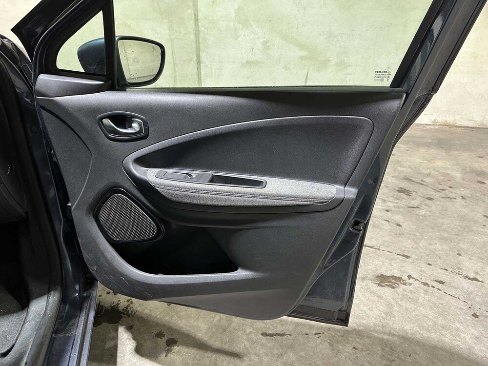 Renault ZOE R135 Intense 52 kWh 136 PS 2019 (Original-NL + 1. Besitzer), G-880-ZB