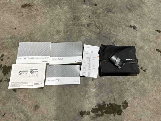 Renault ZOE R135 Intense 52 kWh 136hp 2019 (Original-NL + 1st Owner), G-880-ZB