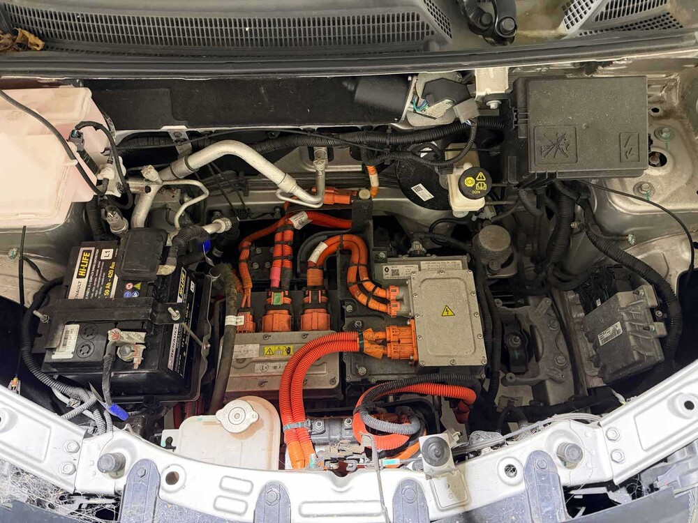 Dacia Spring Comfort+ (Orange p.) 45hp 2021, R-845-SX