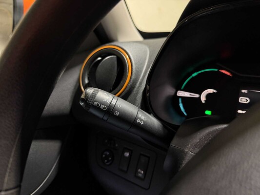 Dacia Spring Comfort+ (Orange p.) 45hp 2021, R-845-SX