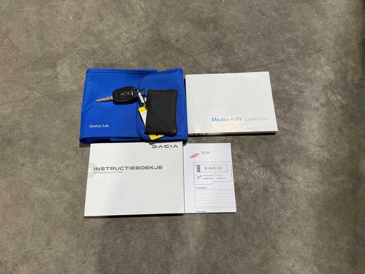 Dacia Spring Comfort+ (Orange p.) 45pk 2021, R-845-SX