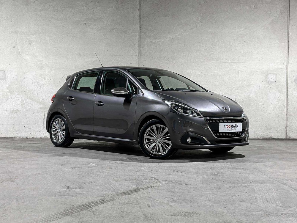 Peugeot 208 1.2 PureTech Blue Lease Executive 82hp 2018, TB-383-S