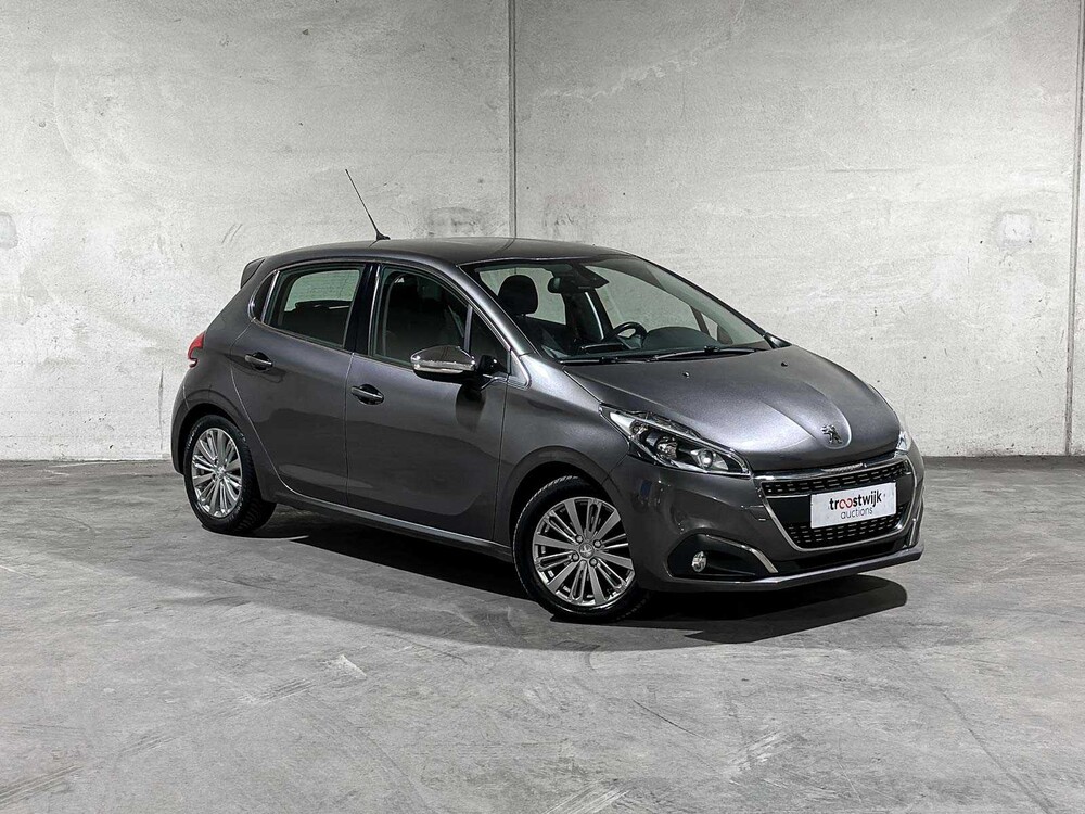 Peugeot 208 1.2 PureTech Blue Lease Executive 82hp 2018, TB-383-S