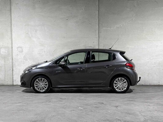 Peugeot 208 1.2 PureTech Blue Lease Executive 82hp 2018, TB-383-S