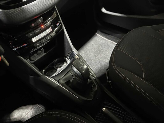 Peugeot 208 1.2 PureTech Blue Lease Executive 82hp 2018, TB-383-S